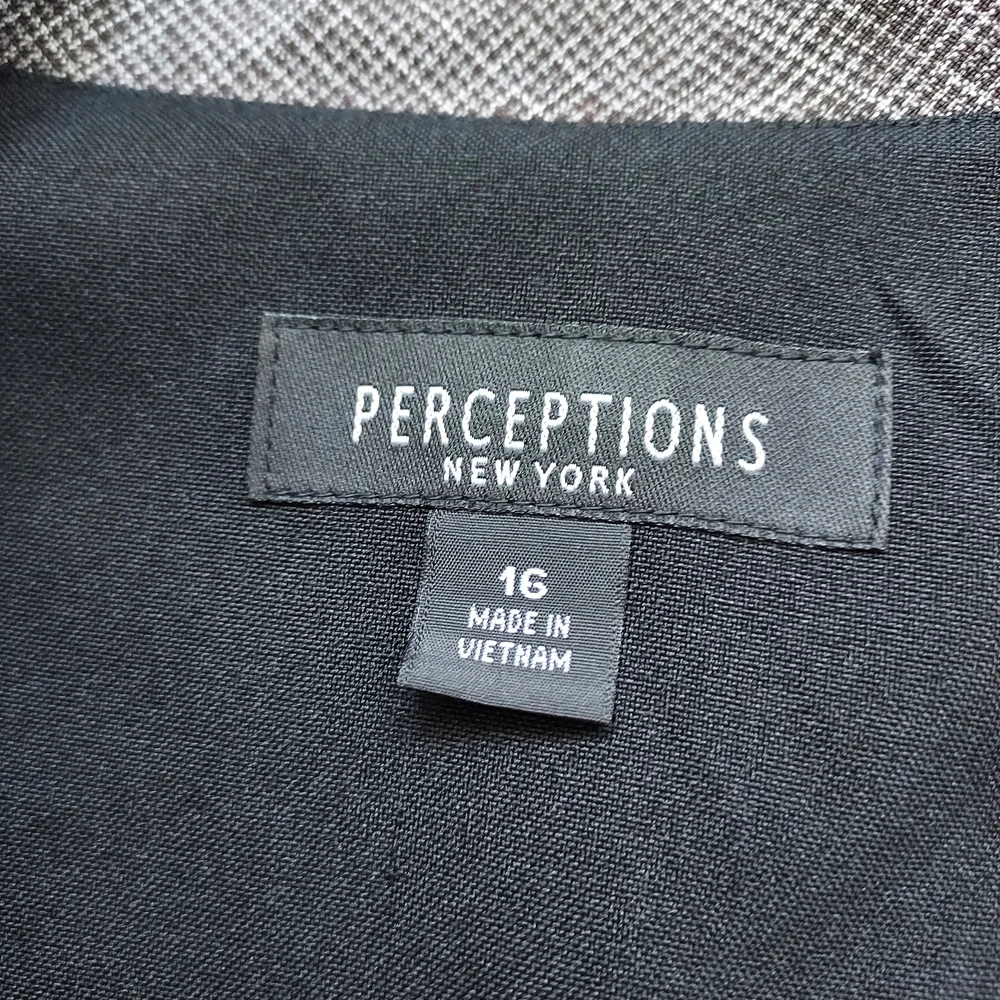 Sophisticated Perception NY Gray Open Front Blazer Size 16 Career Office Church